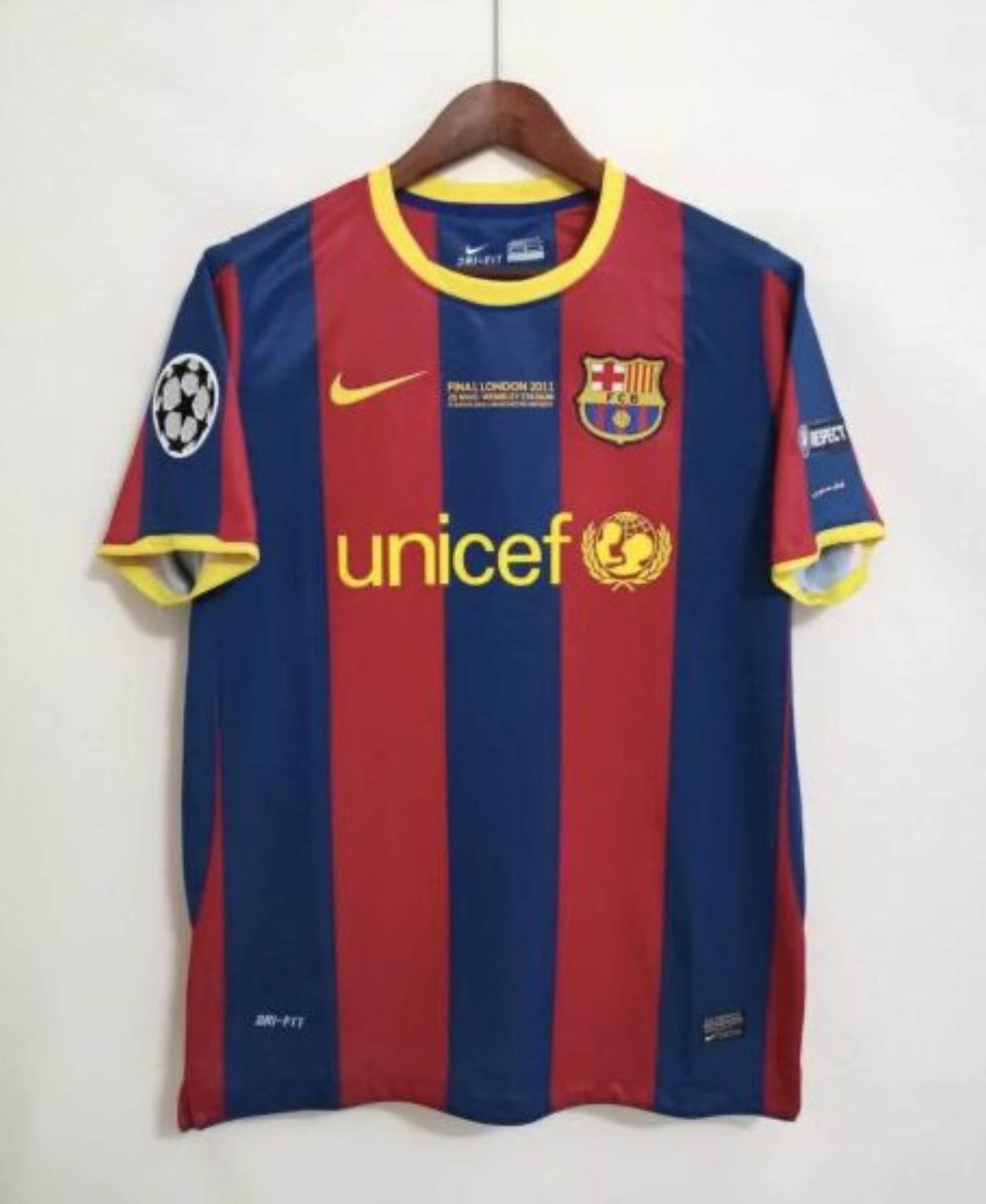 Tenue Fc Barcelona 2010-2011 Domicile