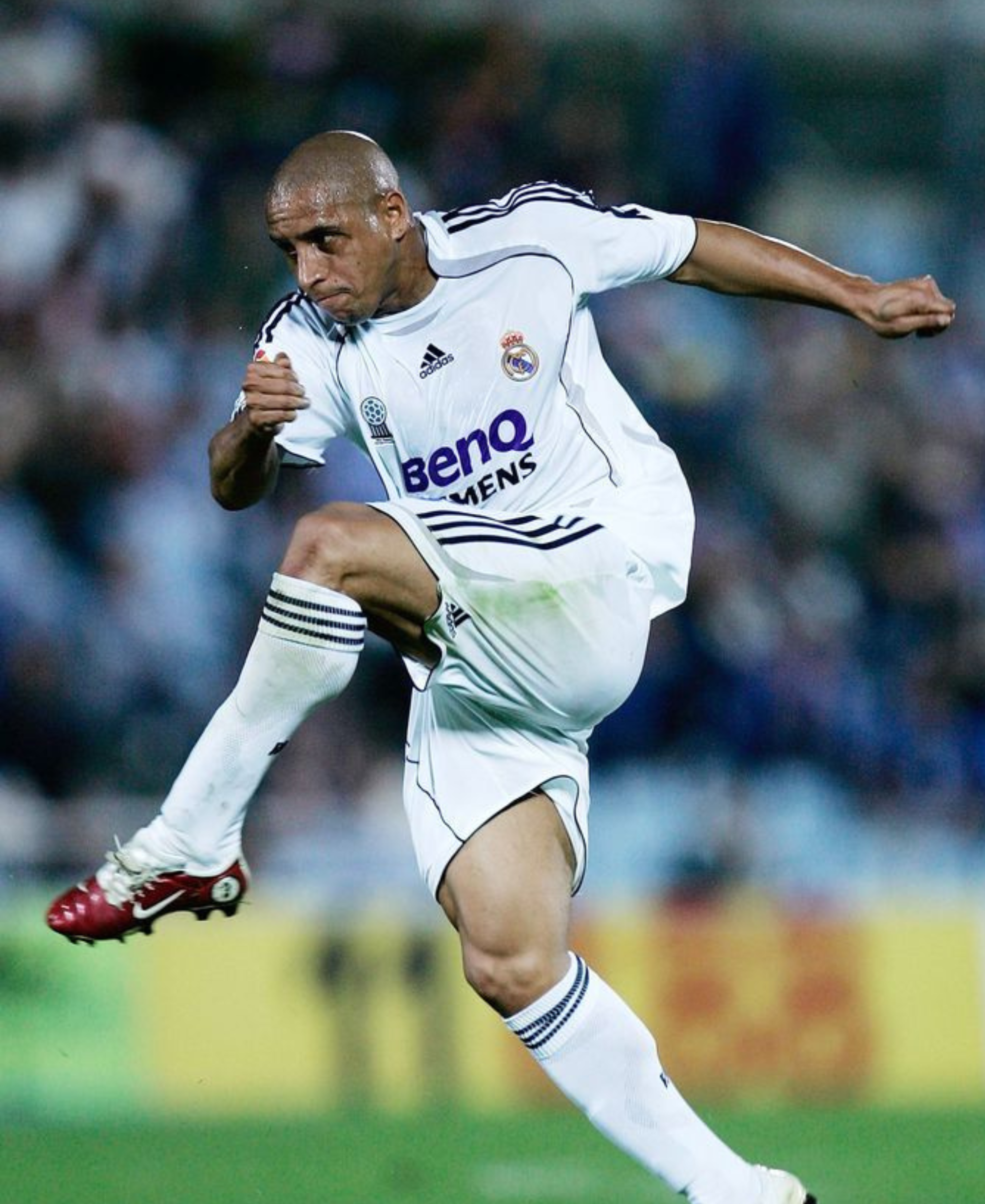Tenue Real Madrid Retro (Roberto Carlos)