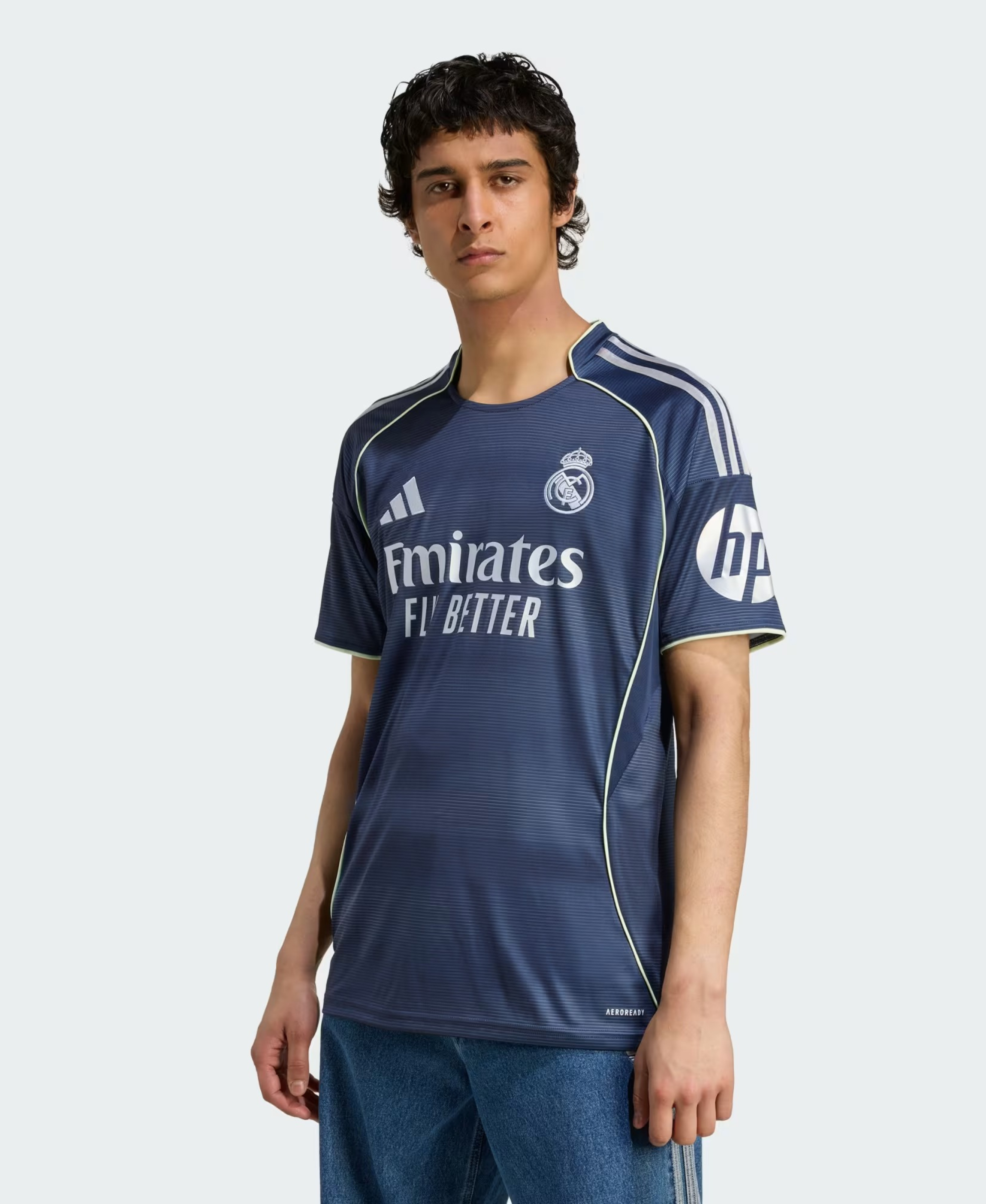Tenue Real Madrid 2025-2026 Extérieur