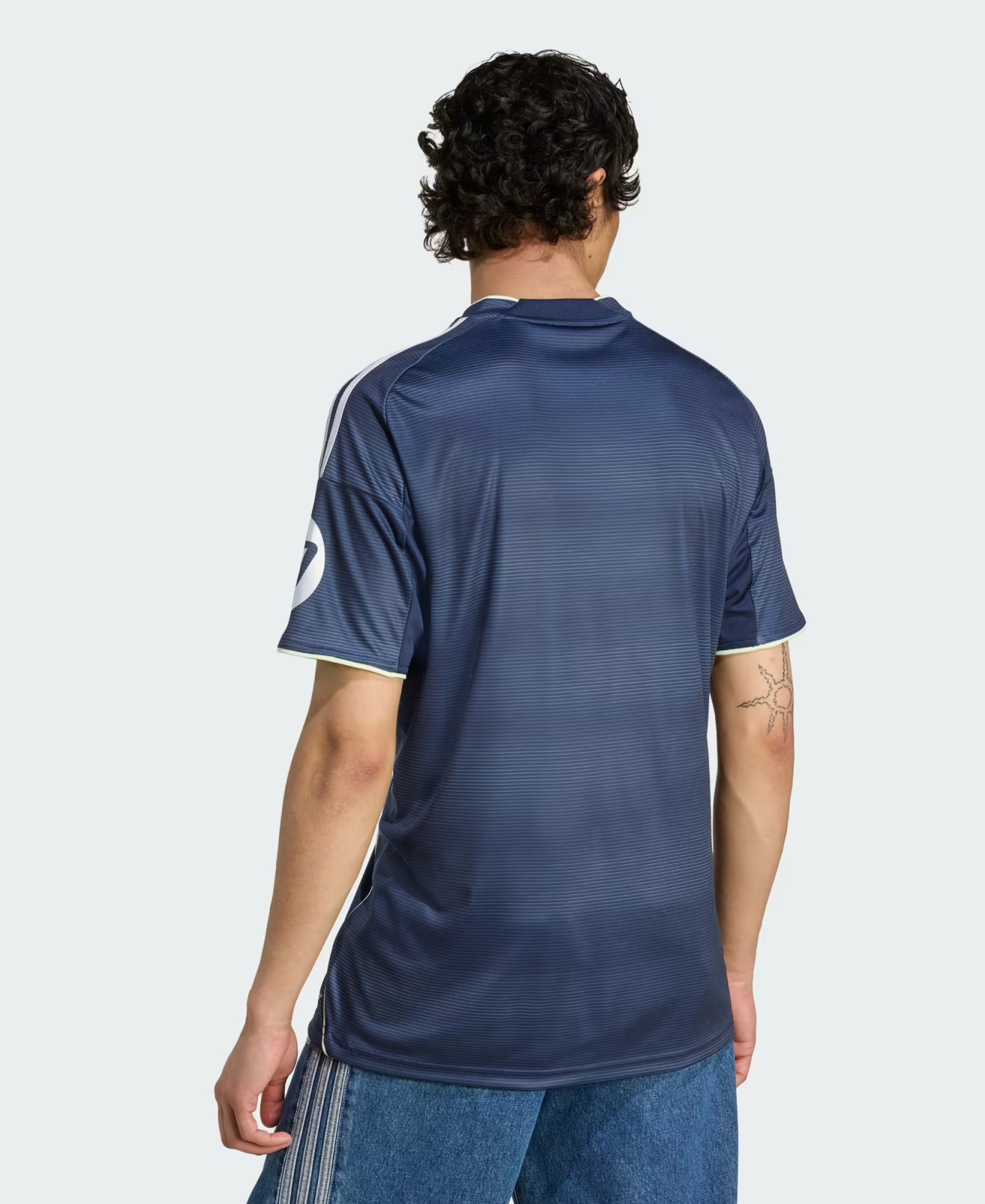 Tenue Real Madrid 2025-2026 Extérieur