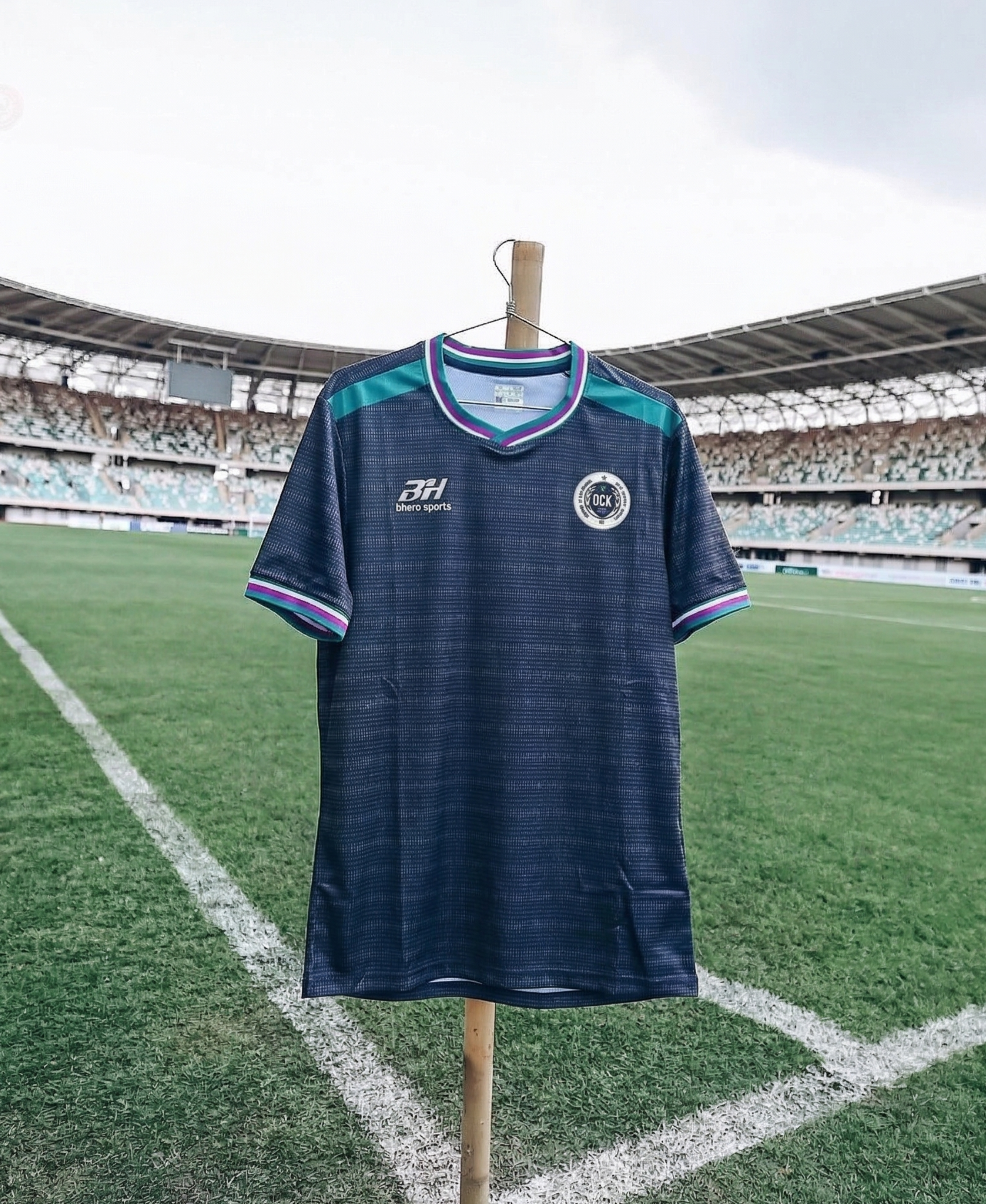 Tenue Olympic Khouribga OCK 2025-2026 éxterieur